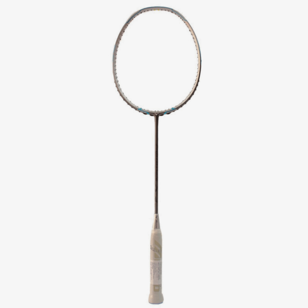 Mizuno Prototype X-3 Badminton Racket - Image 2